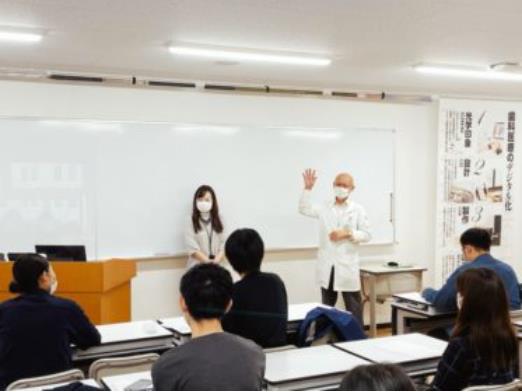 신도쿄치과기공사학교 수업 2.JPEG