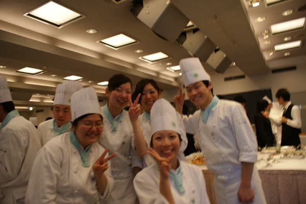 핫토리영양전문학교 졸업생 스시이카리 이진호 셰프 11.jpg