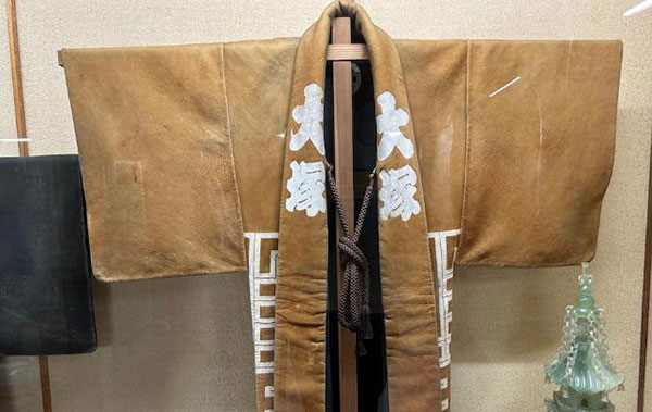 히코미즈노주얼리컬리지 가죽연수여행 4.jpg