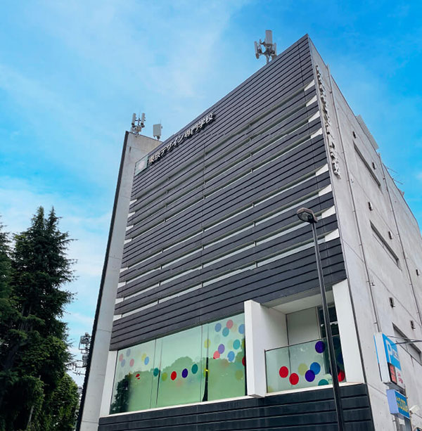 도쿄디자인전문학교 학생디자인 작품 6.jpg