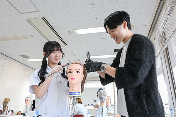 헐리우드미용전문학교 5.jpg