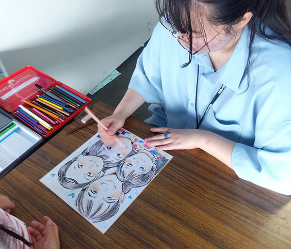 도쿄디자인전문학교 초상화이벤트 참가 4.jpg