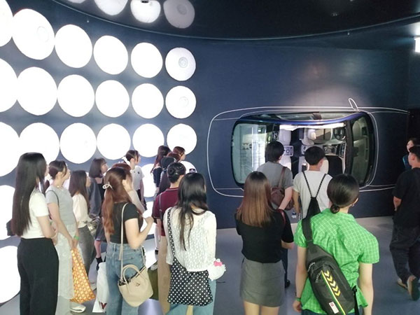 츄오대학 상학부 한국 서울 현장 조사 수업 5.jpg