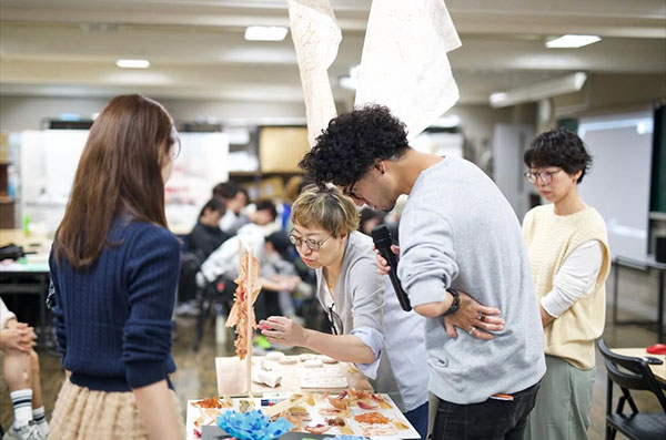 ICS컬리지오브아츠 소재를 인테리어 디자인으로 바꾸는 수업 2.jpg