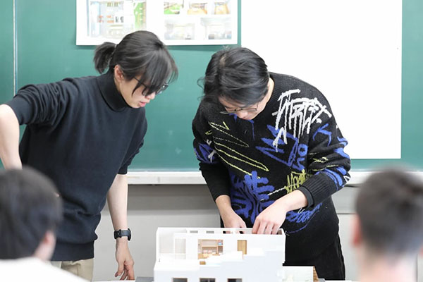 ICS컬리지오브아츠 졸업제작 3.jpg