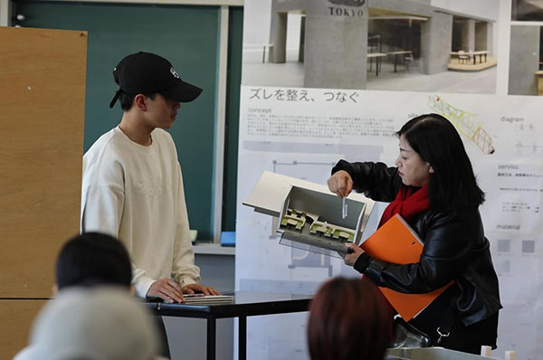 ICS컬리지오브아츠 실제 브랜드 매장 설계 수업 4.jpg