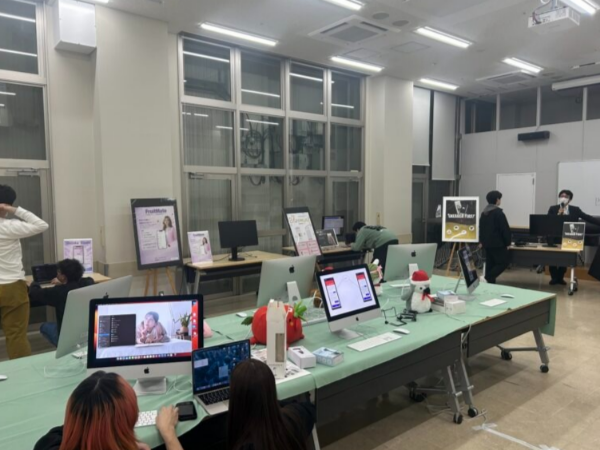일본전자전문학교 모바일앱개발 졸업작품전 4.png