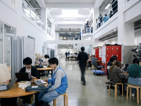 타마미술대학 학생 생활과 제작 환경 3.png