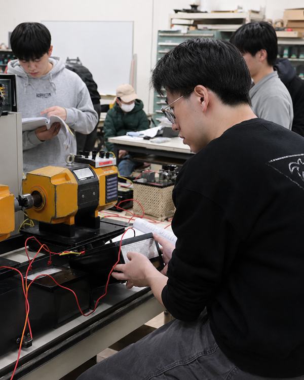 일본전자전문학교 IT·CG·게임 전공, 일본 취업할 때 전공·직무가 꼭 같아야 할까 5.jpg